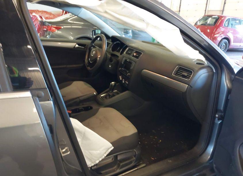 Photo 5 of 2017 Volkswagen Jetta 1.4T S (VIN 3VW2B7AJ7HM352288)