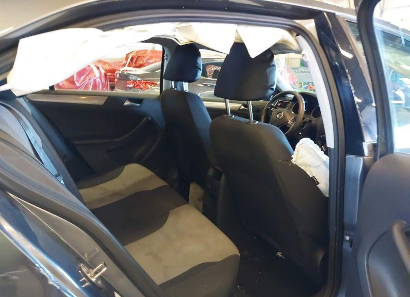 Photo 8 of 2017 Volkswagen Jetta 1.4T S (VIN 3VW2B7AJ7HM352288)