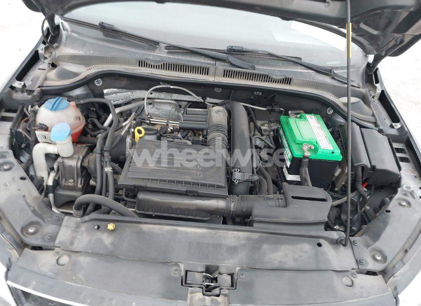 Photo 10 of 2017 Volkswagen Jetta 1.4T S (VIN 3VW2B7AJ7HM360522)