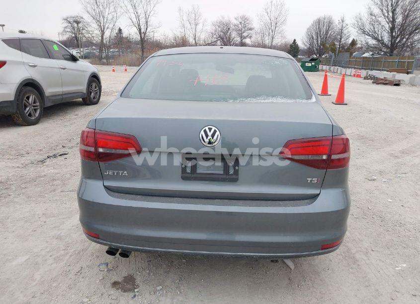 Photo 16 of 2017 Volkswagen Jetta 1.4T S (VIN 3VW2B7AJ7HM360522)