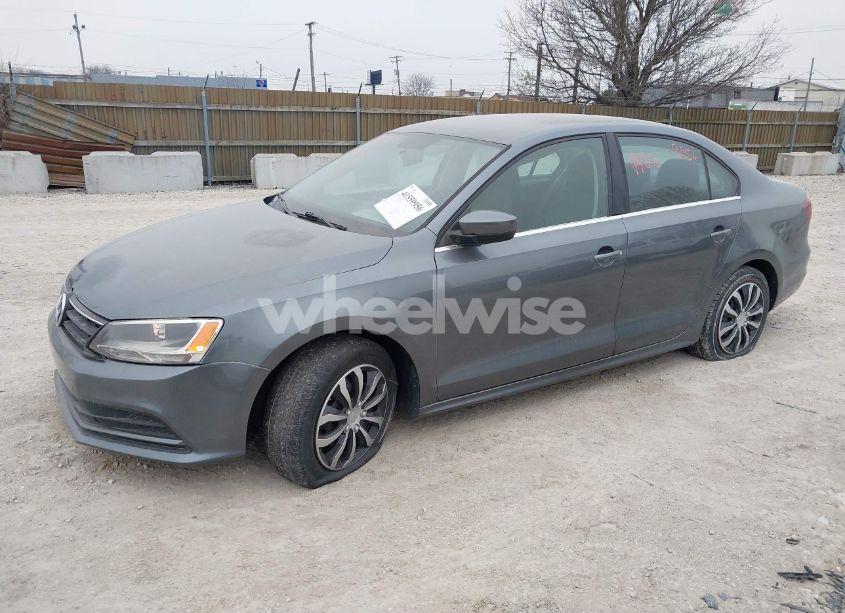 Photo 2 of 2017 Volkswagen Jetta 1.4T S (VIN 3VW2B7AJ7HM360522)