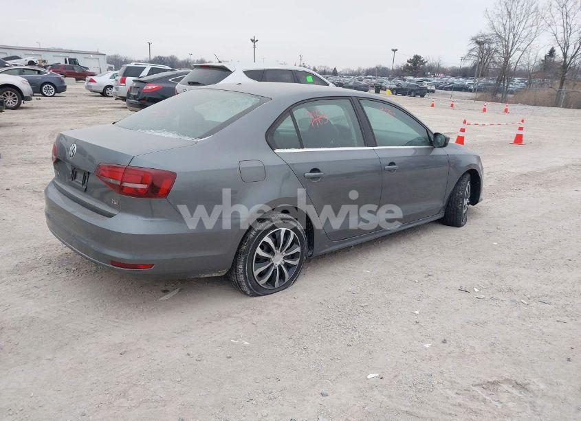 Photo 4 of 2017 Volkswagen Jetta 1.4T S (VIN 3VW2B7AJ7HM360522)