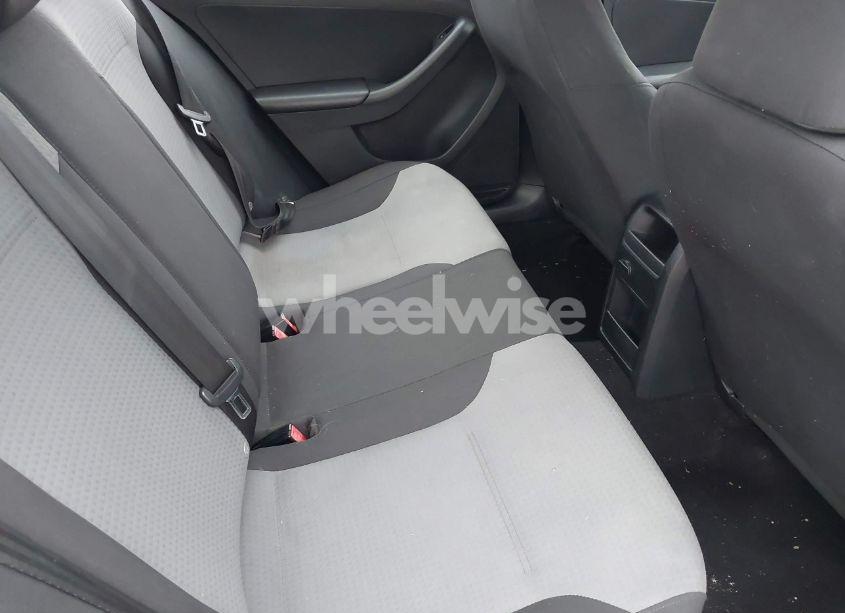 Photo 8 of 2017 Volkswagen Jetta 1.4T S (VIN 3VW2B7AJ7HM360522)