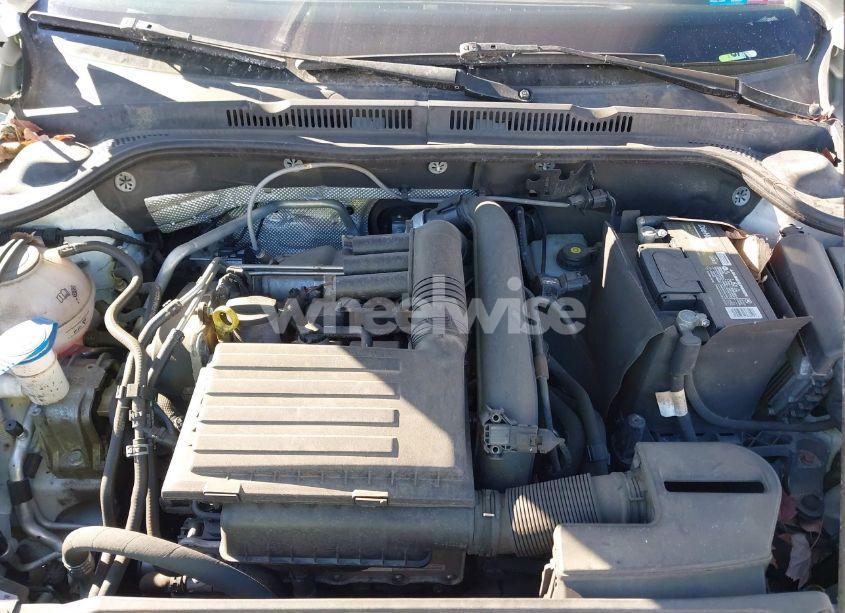 Photo 10 of 2017 Volkswagen Jetta 1.4T S (VIN 3VW2B7AJ7HM370502)