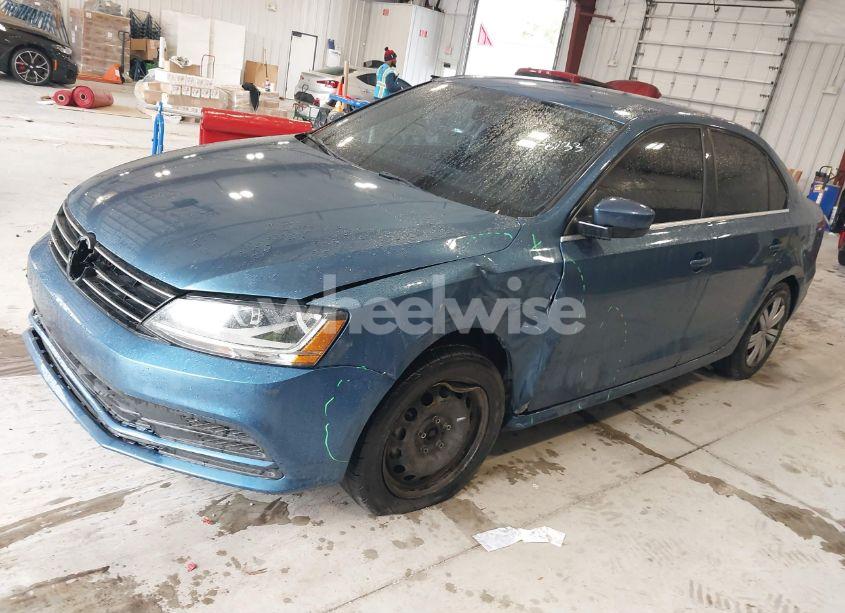 Photo 2 of 2017 Volkswagen Jetta 1.4T S (VIN 3VW2B7AJ7HM408133)