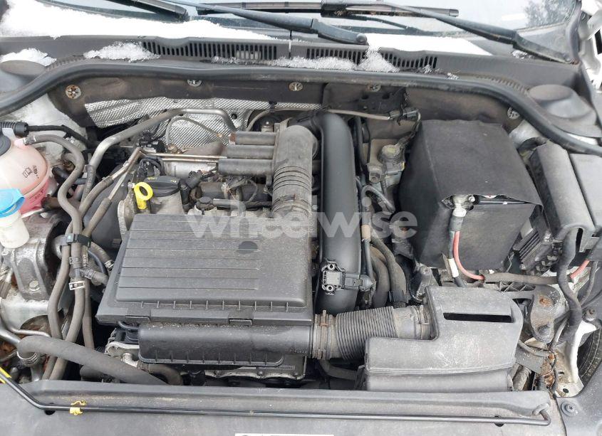 Photo 10 of 2017 Volkswagen Jetta 1.4T S (VIN 3VW2B7AJ8HM224240)