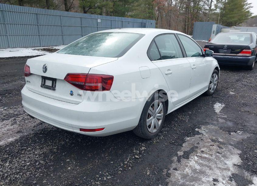 Photo 4 of 2017 Volkswagen Jetta 1.4T S (VIN 3VW2B7AJ8HM224240)