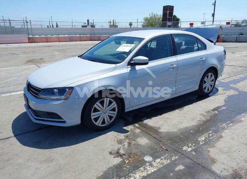 Photo 2 of 2017 Volkswagen Jetta 1.4T S (VIN 3VW2B7AJ8HM253267)