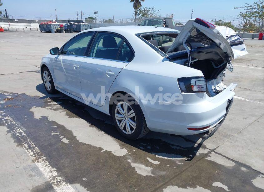 Photo 3 of 2017 Volkswagen Jetta 1.4T S (VIN 3VW2B7AJ8HM253267)