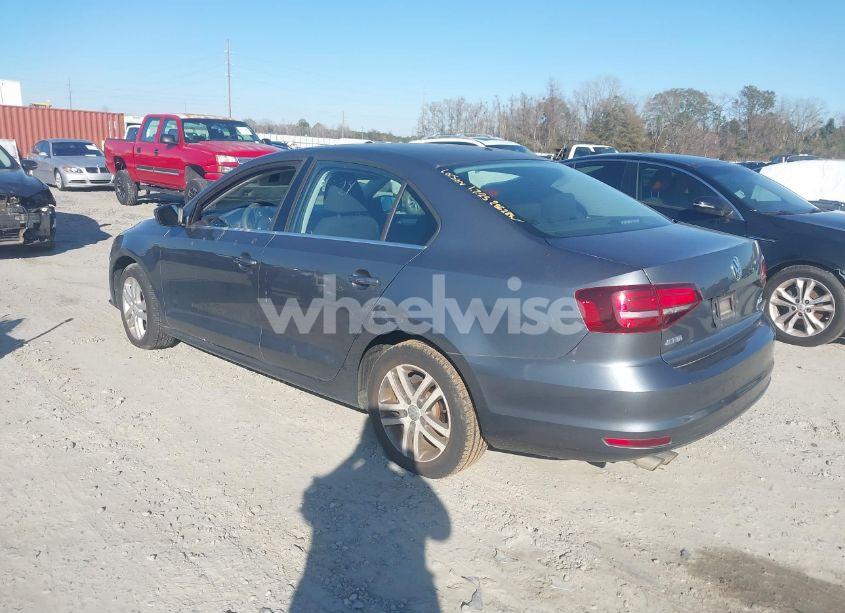 Photo 3 of 2017 Volkswagen Jetta 1.4T S (VIN 3VW2B7AJ8HM286284)