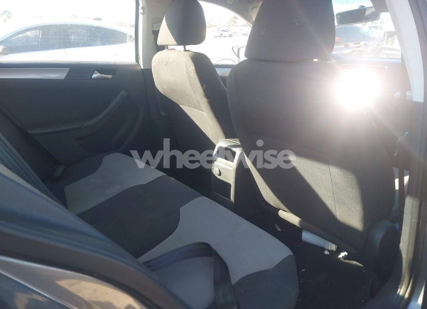 Photo 8 of 2017 Volkswagen Jetta 1.4T S (VIN 3VW2B7AJ8HM286284)