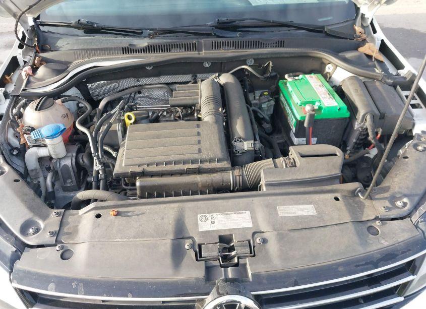 Photo 10 of 2017 Volkswagen Jetta 1.4T S (VIN 3VW2B7AJ8HM301480)