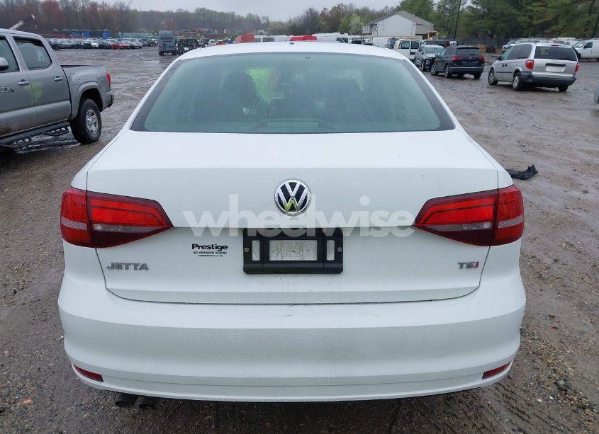Photo 16 of 2017 Volkswagen Jetta 1.4T S (VIN 3VW2B7AJ8HM344328)