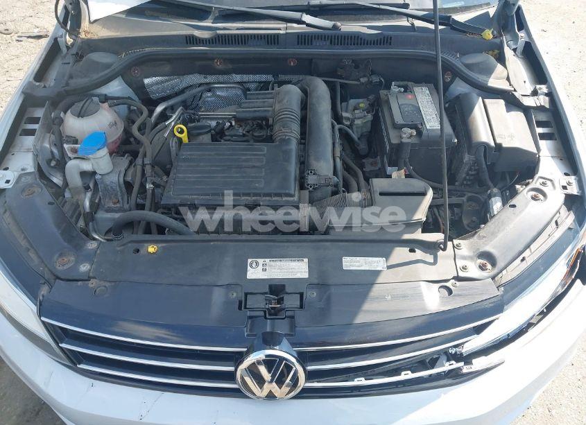 Photo 10 of 2017 Volkswagen Jetta 1.4T S (VIN 3VW2B7AJ8HM347603)