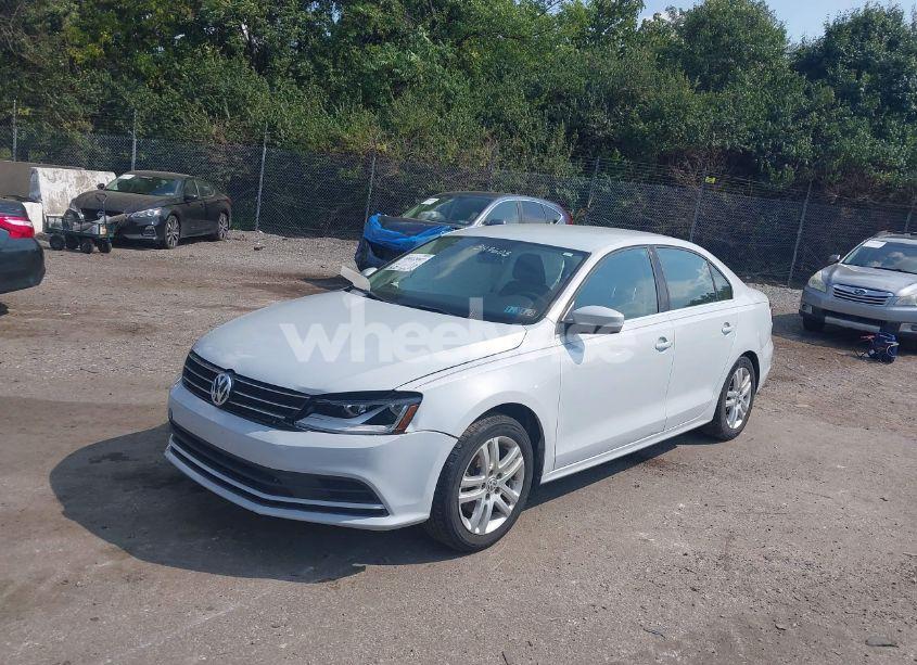 Photo 2 of 2017 Volkswagen Jetta 1.4T S (VIN 3VW2B7AJ8HM347603)