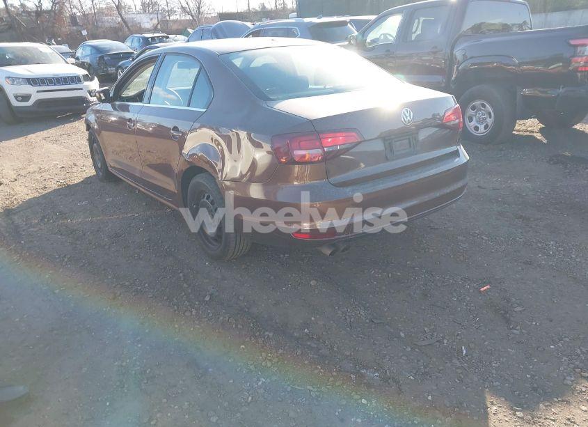 Photo 3 of 2017 Volkswagen Jetta (VIN 3VW2B7AJ8HM373702)