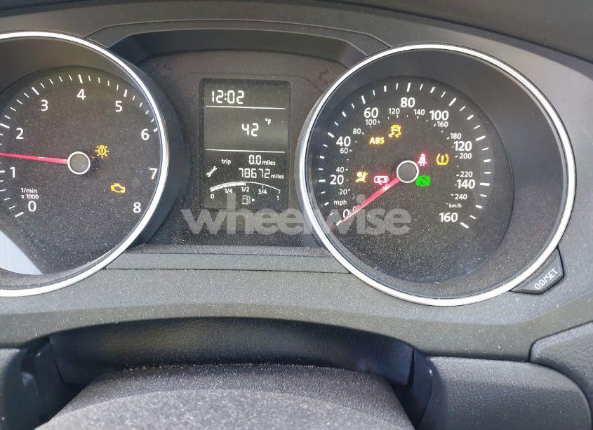 Photo 7 of 2017 Volkswagen Jetta (VIN 3VW2B7AJ8HM373702)