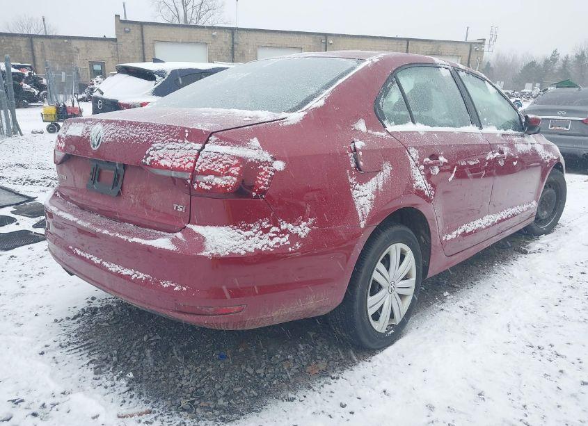 Photo 4 of 2017 Volkswagen Jetta 1.4T S (VIN 3VW2B7AJ8HM381122)