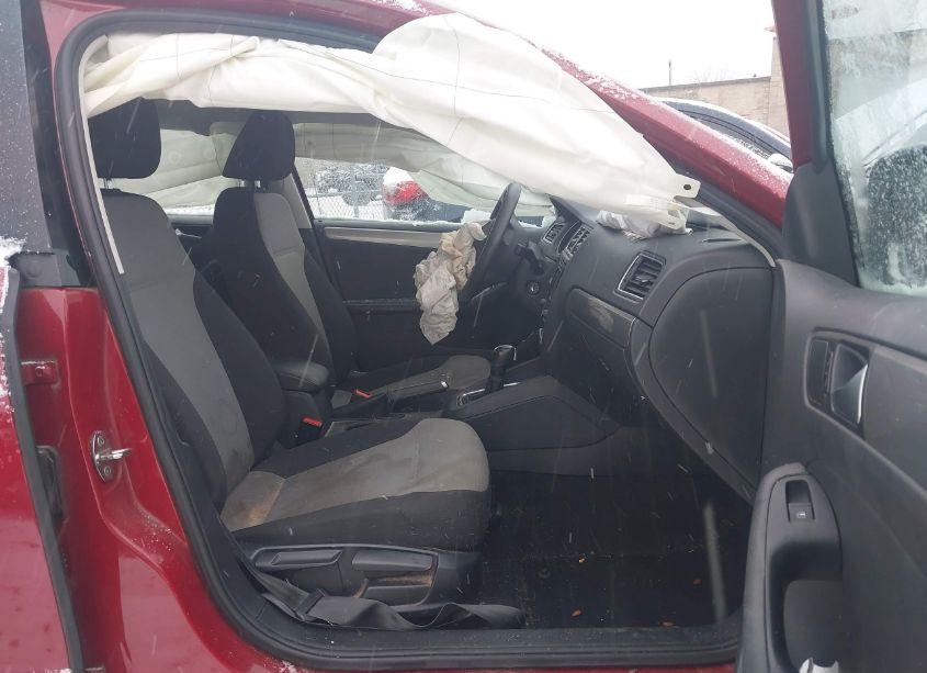 Photo 5 of 2017 Volkswagen Jetta 1.4T S (VIN 3VW2B7AJ8HM381122)