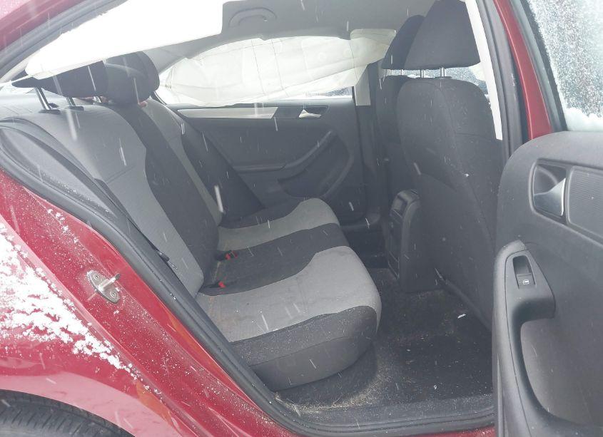 Photo 8 of 2017 Volkswagen Jetta 1.4T S (VIN 3VW2B7AJ8HM381122)