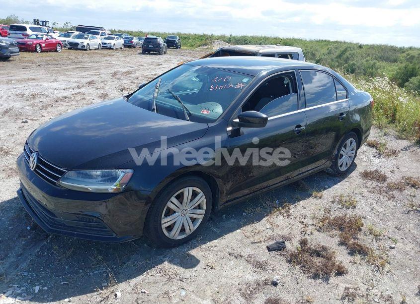 Photo 2 of 2017 Volkswagen Jetta 1.4T S (VIN 3VW2B7AJ8HM385770)