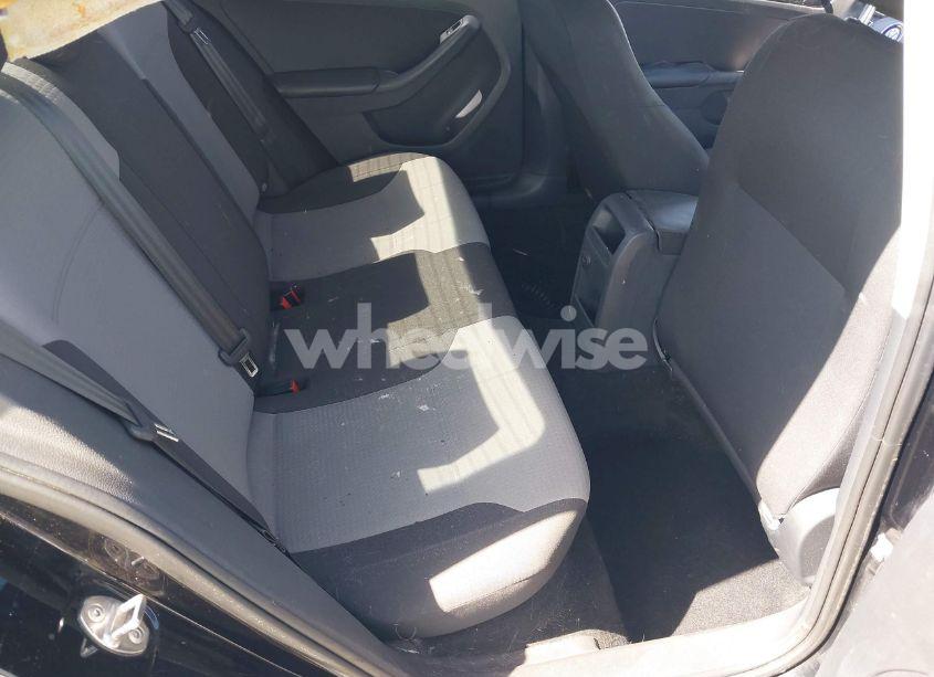 Photo 8 of 2017 Volkswagen Jetta 1.4T S (VIN 3VW2B7AJ8HM385770)