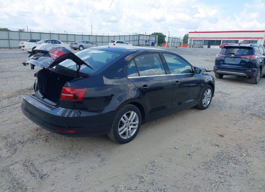 Photo 4 of 2017 Volkswagen Jetta 1.4T S (VIN 3VW2B7AJ9HM254007)