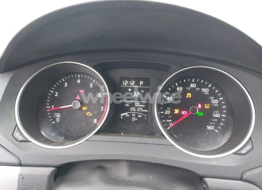 Photo 7 of 2017 Volkswagen Jetta 1.4T S (VIN 3VW2B7AJ9HM296211)