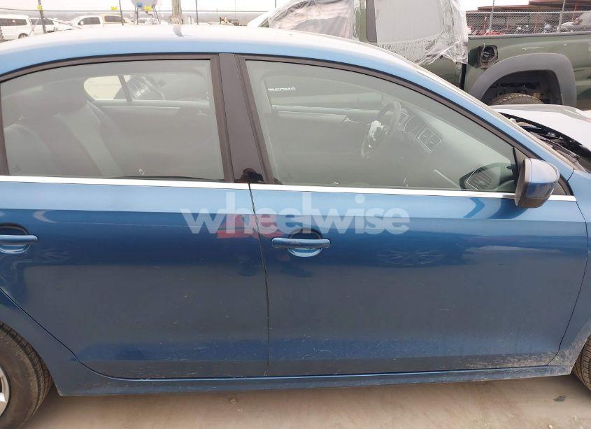 Photo 13 of 2017 Volkswagen Jetta 1.4T S (VIN 3VW2B7AJ9HM376043)