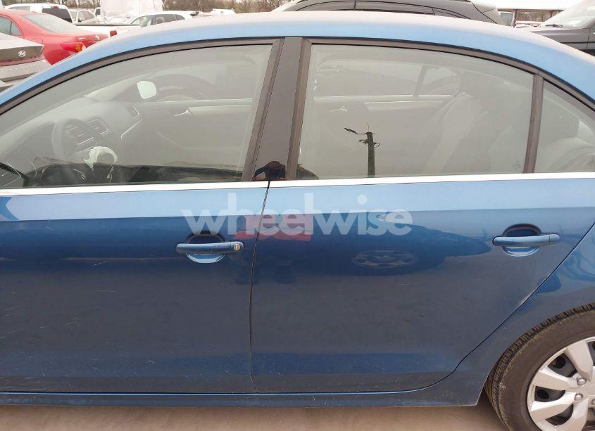 Photo 14 of 2017 Volkswagen Jetta 1.4T S (VIN 3VW2B7AJ9HM376043)