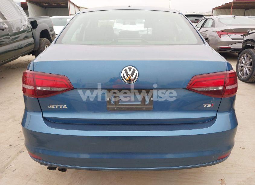 Photo 16 of 2017 Volkswagen Jetta 1.4T S (VIN 3VW2B7AJ9HM376043)