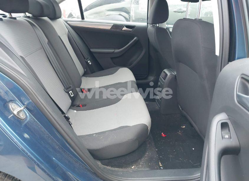 Photo 8 of 2017 Volkswagen Jetta 1.4T S (VIN 3VW2B7AJ9HM376043)