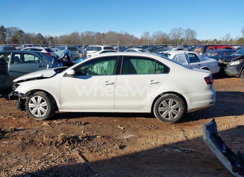 Photo 14 of 2017 Volkswagen Jetta 1.4T S (VIN 3VW2B7AJXHM246515)