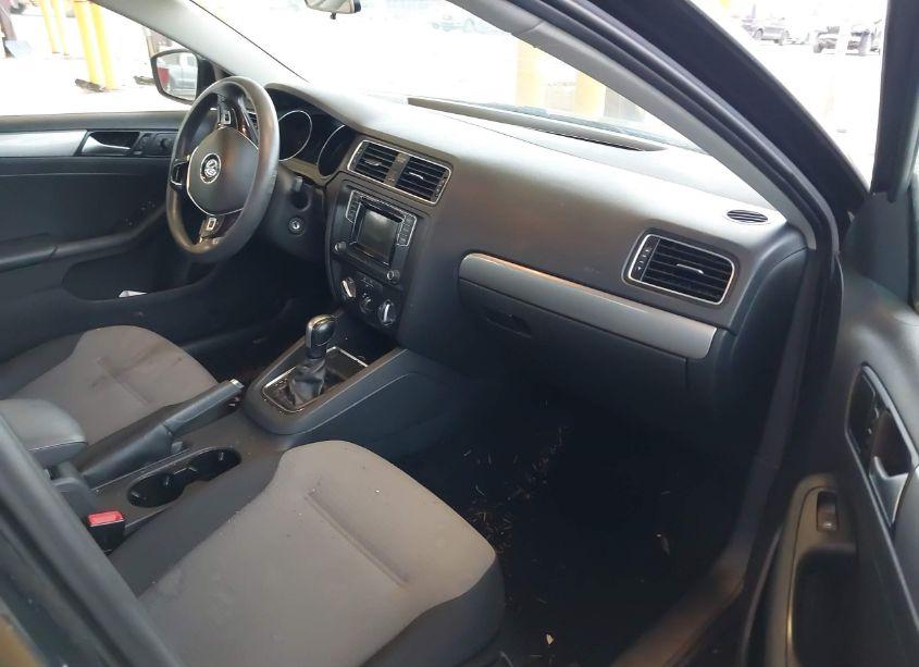 Photo 5 of 2017 Volkswagen Jetta 1.4T S (VIN 3VW2B7AJXHM298517)