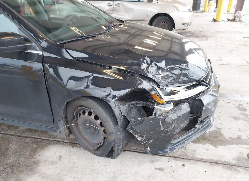 Photo 6 of 2017 Volkswagen Jetta 1.4T S (VIN 3VW2B7AJXHM298517)