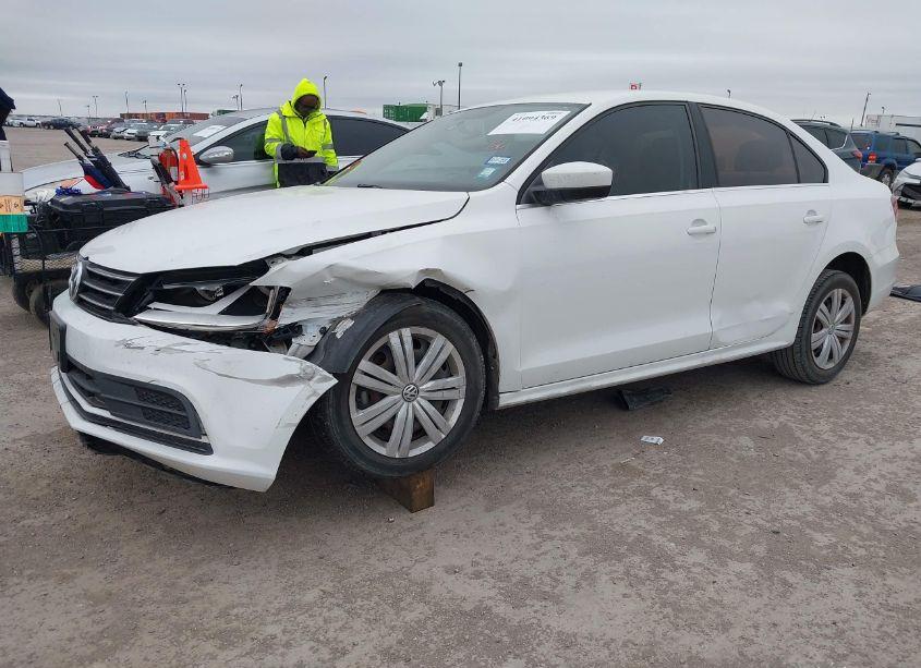 Photo 2 of 2017 Volkswagen Jetta 1.4T S (VIN 3VW2B7AJXHM350938)