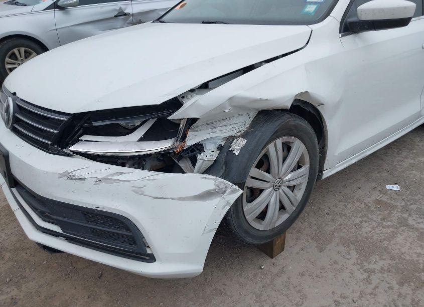 Photo 6 of 2017 Volkswagen Jetta 1.4T S (VIN 3VW2B7AJXHM350938)