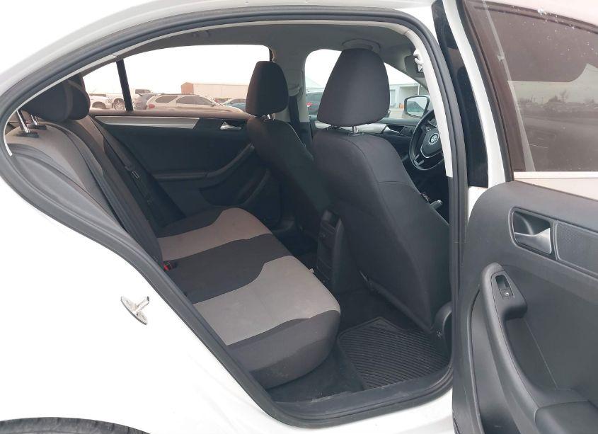 Photo 8 of 2017 Volkswagen Jetta 1.4T S (VIN 3VW2B7AJXHM350938)