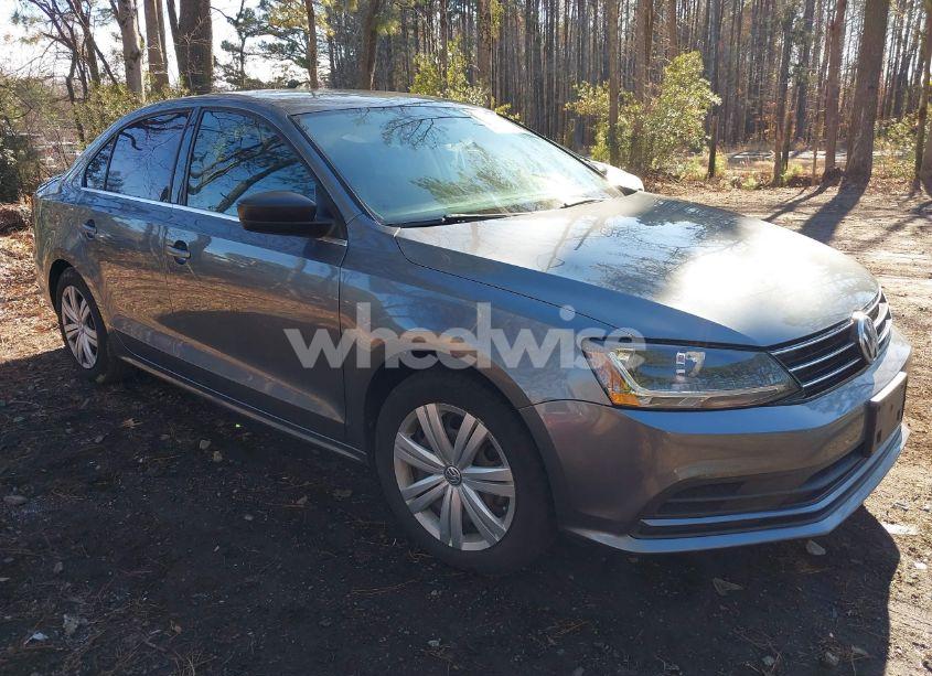 2017 Volkswagen Jetta 1.4T S (VIN 3VW2B7AJXHM405033) main photo