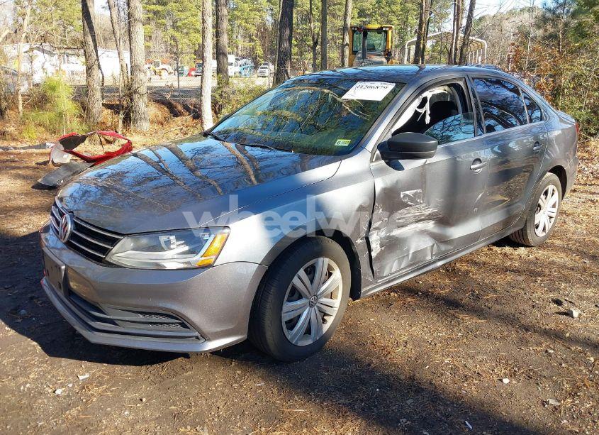 Photo 2 of 2017 Volkswagen Jetta 1.4T S (VIN 3VW2B7AJXHM405033)