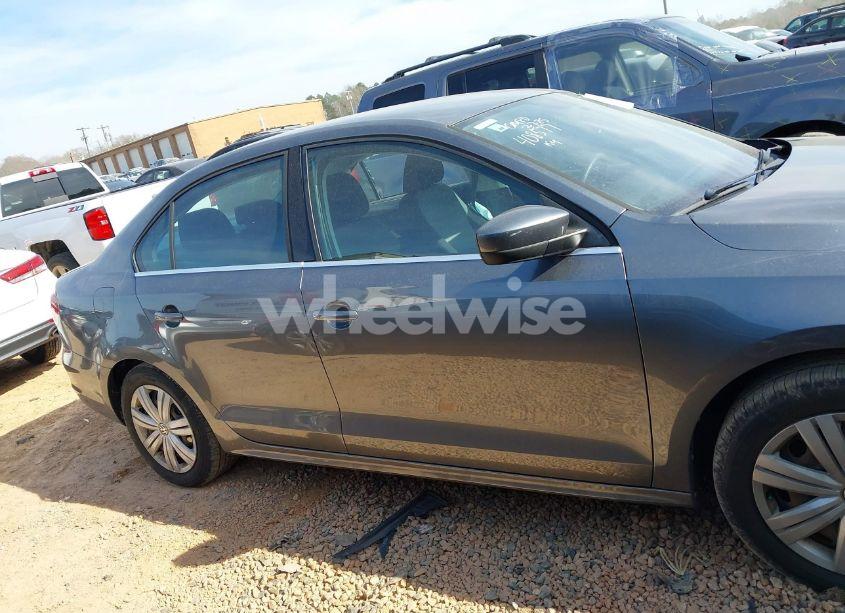 Photo 13 of 2017 Volkswagen Jetta 1.4T S (VIN 3VW2B7AJXHM408577)