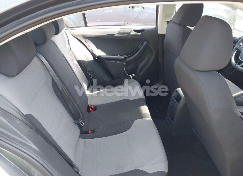 Photo 8 of 2017 Volkswagen Jetta 1.4T S (VIN 3VW2B7AJXHM408577)