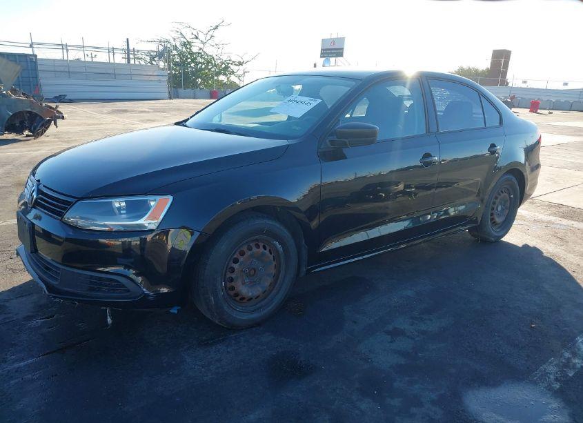 Photo 2 of 2012 Volkswagen Jetta 2.0L S (VIN 3VW2K7AJ0CM312904)