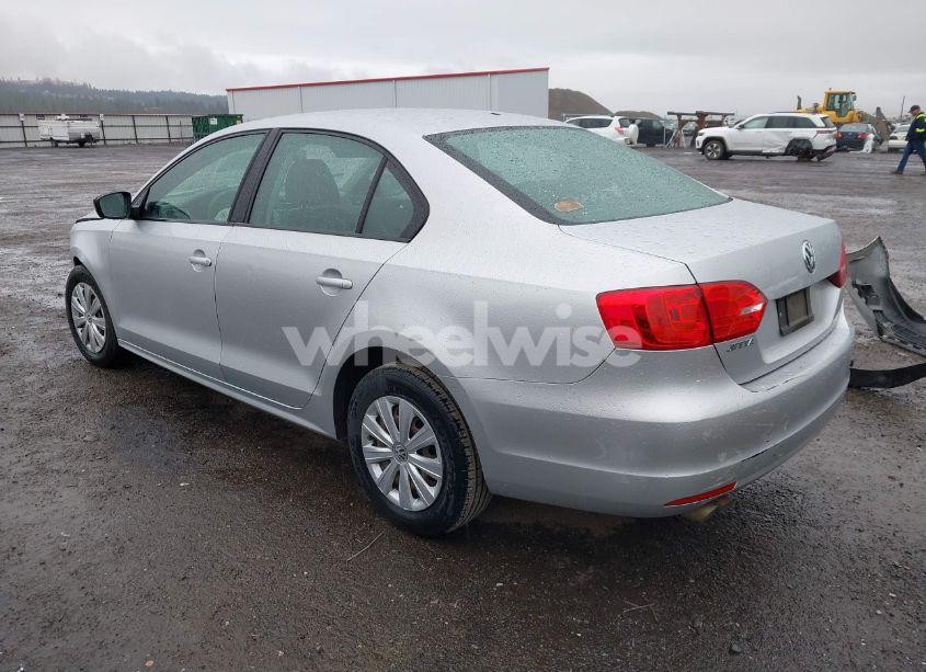 Photo 3 of 2012 Volkswagen Jetta 2.0L S (VIN 3VW2K7AJ0CM370334)