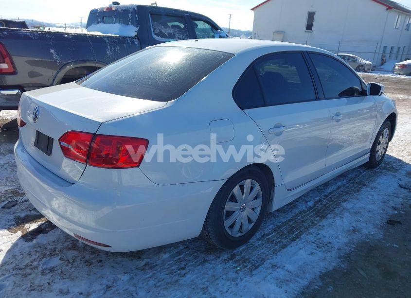 Photo 4 of 2013 Volkswagen Jetta 2.0L S (VIN 3VW2K7AJ0DM372893)