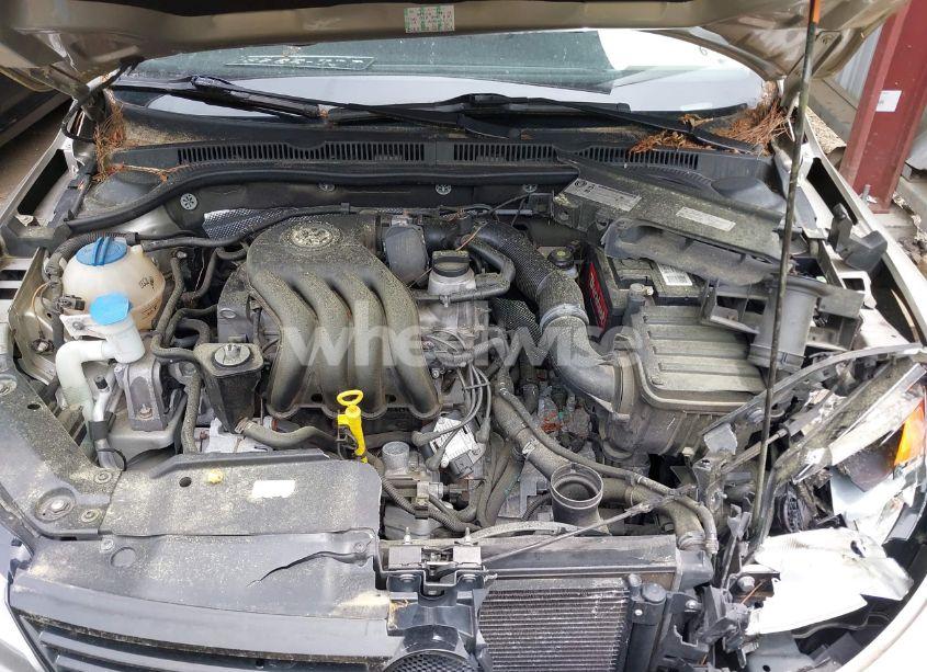 Photo 10 of 2014 Volkswagen Jetta 2.0L S (VIN 3VW2K7AJ0EM231386)