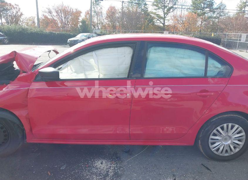 Photo 14 of 2014 Volkswagen Jetta 2.0L S (VIN 3VW2K7AJ0EM231419)