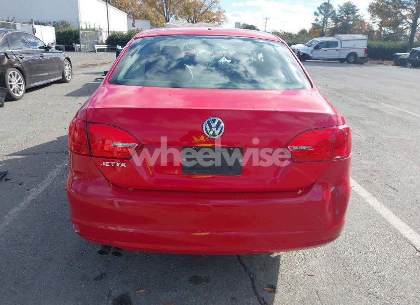Photo 16 of 2014 Volkswagen Jetta 2.0L S (VIN 3VW2K7AJ0EM231419)