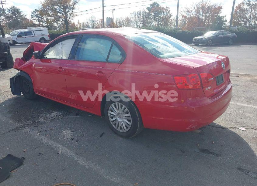 Photo 3 of 2014 Volkswagen Jetta 2.0L S (VIN 3VW2K7AJ0EM231419)