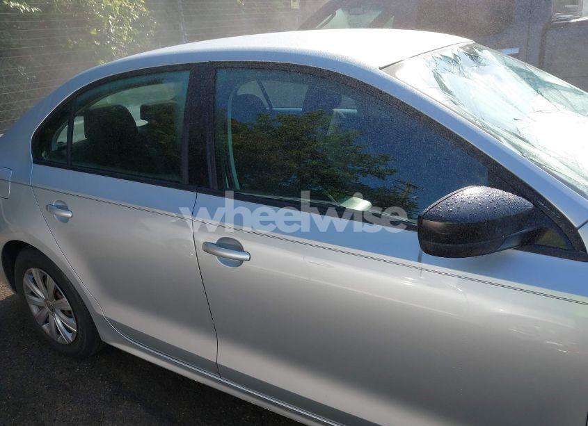 Photo 13 of 2014 Volkswagen Jetta 2.0L S (VIN 3VW2K7AJ0EM232392)